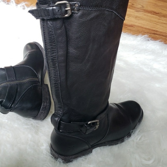 FRYE ~~Phillip buckle black leather boots - Picture 6 of 8